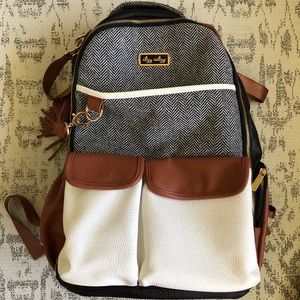 Itzy Ritzy Mom Boss Diaper Bag